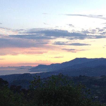 Sunset With View In Seborgaアパートメント エクステリア 写真